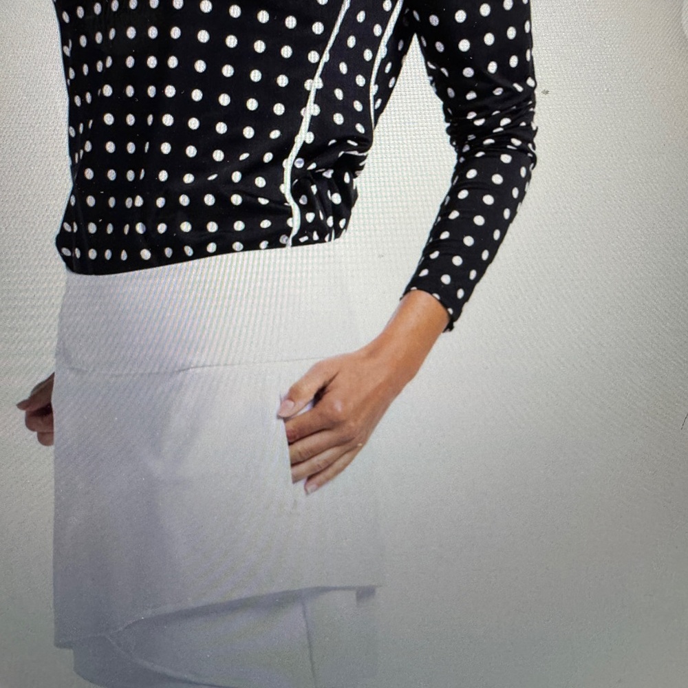 KINONA Wrap it Up 18.25” golf/pickleball skirt, NWT, XS, white